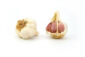 Garlic- Foods to eat every day