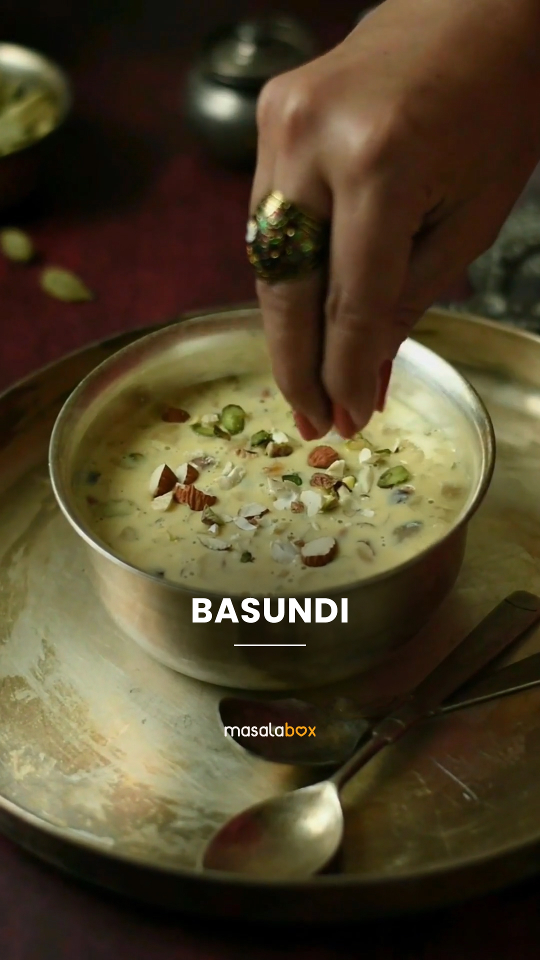 Basundi Cake - My Vegetarian Roots | Receta